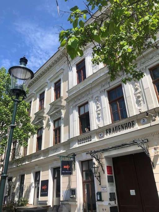 Paraderma Apartment Im Zentrum Baden Bei Wien エクステリア 写真